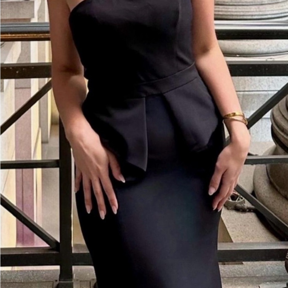 Aidan Mattox elegante Strapless Black Dress size 4